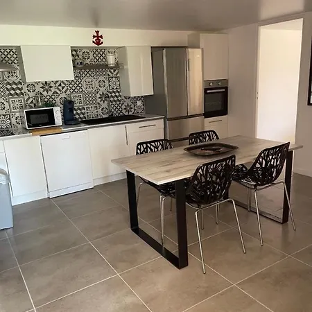 Les Flo Location Apartment Aigues-Mortes Exterior photo