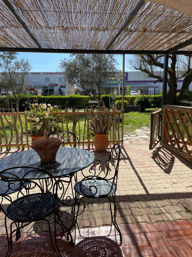 Les Flo Location * Aigues-Mortes